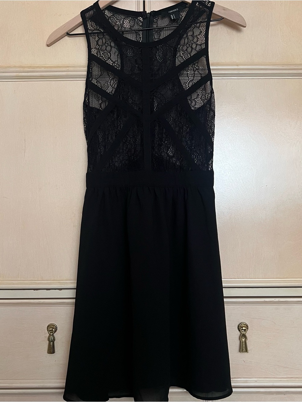 Forever 21 Black Lace Paneled Sleeveless Mini Dress